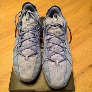 GT cut 3 royal pulse Nike Men's Sky Blue Athletic Sneakers